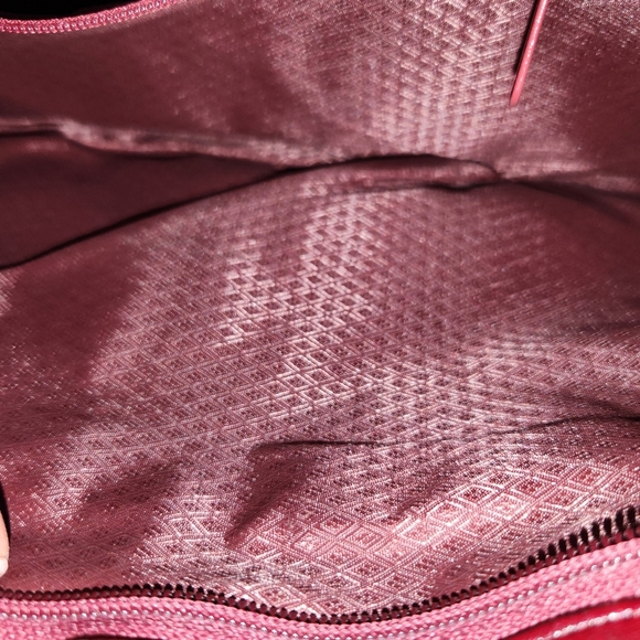 Rich red burgundy Eel skin clutch - Picture 6 of 10
